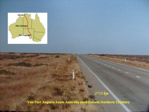Stuart Highway Richtung Adelaide 2735 km.jpg